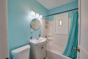 563 S Lake St, Aurora, IL 60506 - Photo 12