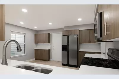 [Address not provided], Streamwood, IL 60107 - Photo 10