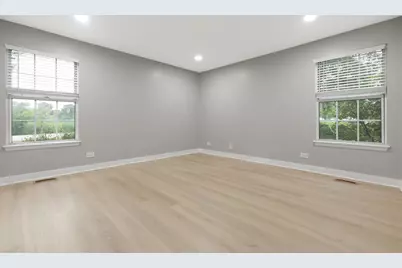 [Address not provided], Streamwood, IL 60107 - Photo 16