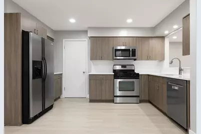[Address not provided], Streamwood, IL 60107 - Photo 8