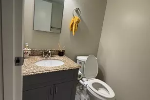 2310 Hyde Ct, Schaumburg, IL 60194 - Photo 10