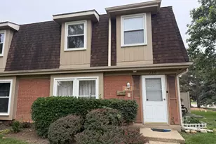 2310 Hyde Ct, Schaumburg, IL 60194 - Photo 1