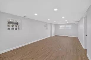 5755 W Eddy St, Chicago, IL 60634 - Photo 28