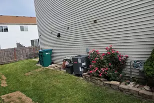 238 Williamsburg Ct, Romeoville, IL 60446 - Photo 30