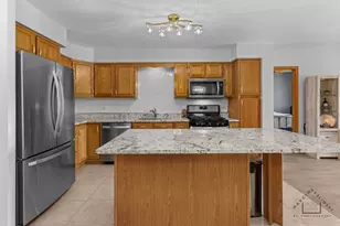 7410 W Lawrence Ave, Harwood Heights, IL 60706 - Photo 4