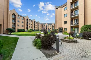 7410 W Lawrence Ave, Harwood Heights, IL 60706 - Photo 2