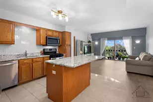 7410 W Lawrence Ave, Harwood Heights, IL 60706 - Photo 8