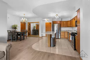 7410 W Lawrence Ave, Harwood Heights, IL 60706 - Photo 6