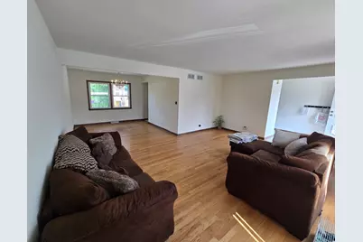7014 Wilcox Avenue, Darien, IL 60561 - Photo 8