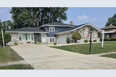 7014 Wilcox Avenue, Darien, IL 60561 - Photo 1