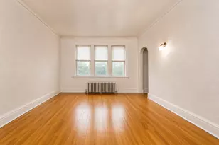 3041 W George St, Chicago, IL 60618 - Photo 2
