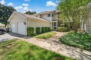 4S780 Pinehurst Dr, Naperville, IL 60563 - Photo 1