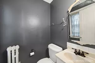 821 Howard St, Wheaton, IL 60187 - Photo 20
