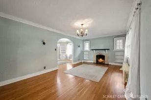 821 Howard St, Wheaton, IL 60187 - Photo 4