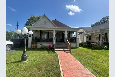 107 W Lincoln Street, Harrisburg, IL 62946 - Photo 2