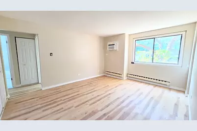 160 Dunteman Drive #102, Glendale Heights, IL 60139 - Photo 4
