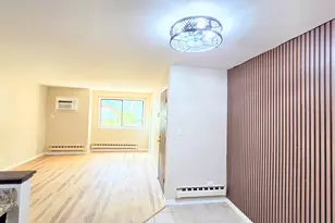 160 Dunteman Dr, Glendale Heights, IL 60139 - Photo 14