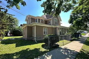 419-421 N Spring St, Elgin, IL 60120 - Photo 6