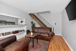 419 Sidney Ave, Glendale Heights, IL 60139 - Photo 2