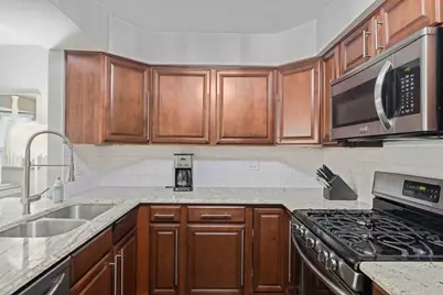 282 Lorraine Circle, Bloomingdale, IL 60108 - Photo 6