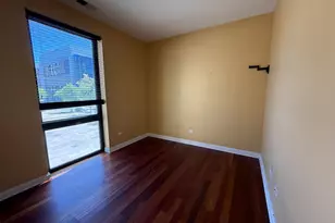 2035 S Indiana Ave, Chicago, IL 60616 - Photo 8