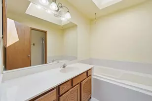 [Address not provided], Hanover Park, IL 60133 - Photo 22
