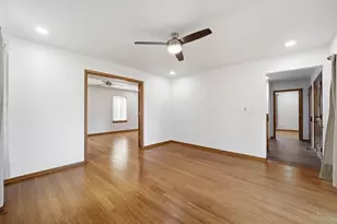 [Address not provided], Hanover Park, IL 60133 - Photo 6