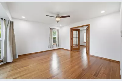 [Address not provided], Hanover Park, IL 60133 - Photo 4