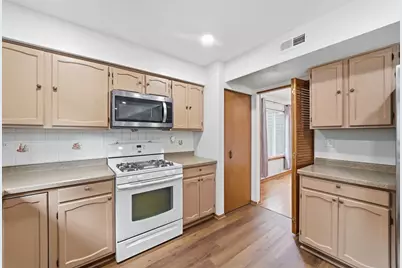 [Address not provided], Hanover Park, IL 60133 - Photo 12