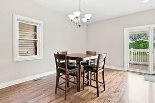 5337 W Barry Ave, Chicago, IL 60641 - Photo 14