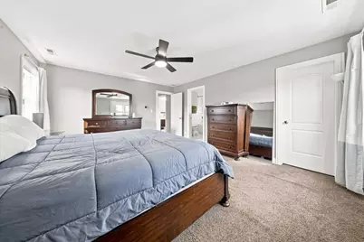 5337 W Barry Avenue, Chicago, IL 60641 - Photo 16