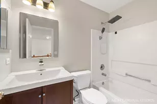 42 Egg Harbour Ct, Schaumburg, IL 60173 - Photo 18