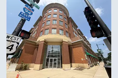 6000 N Cicero Avenue #302, Chicago, IL 60646 - Photo 1