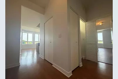 6000 N Cicero Avenue #302, Chicago, IL 60646 - Photo 10