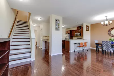 533 Plaza Place, Aurora, IL 60504 - Photo 12