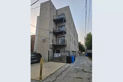 2113 W Gladys Avenue #2S, Chicago, IL 60612 - Photo 4