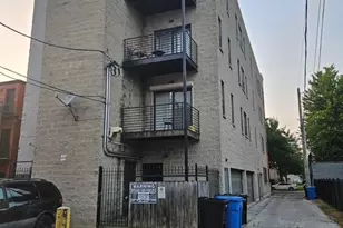 2113 W Gladys Ave, Chicago, IL 60612 - Photo 4