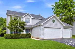 566 W Wildspring Rd, Round Lake, IL 60073 - Photo 2
