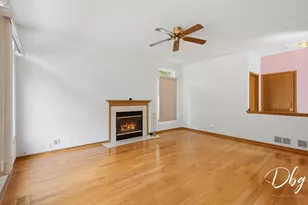 566 W Wildspring Rd, Round Lake, IL 60073 - Photo 28