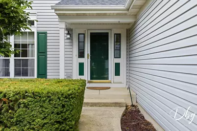 566 W Wildspring Road, Round Lake, IL 60073 - Photo 4