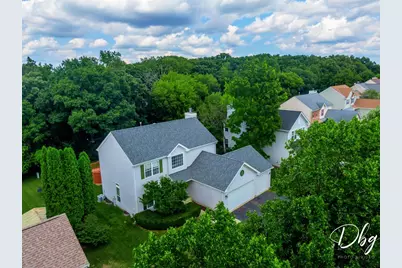 566 W Wildspring Road, Round Lake, IL 60073 - Photo 46
