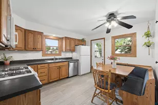 5700 Victoria Dr, Oak Forest, IL 60452 - Photo 6