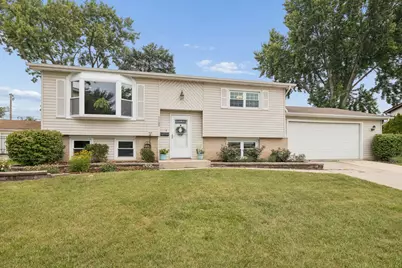 5700 Victoria Drive, Oak Forest, IL 60452 - Photo 1