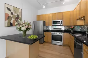 1441 N Cleveland Ave, Chicago, IL 60610 - Photo 6