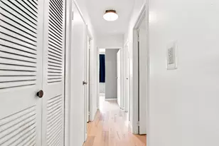 1709 Crescent Dr, Champaign, IL 61821 - Photo 10