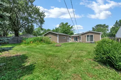 18595 W Pamela Place, Gurnee, IL 60031 - Photo 2