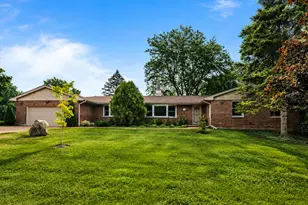 1447 Carol Ln, Deerfield, IL 60015 - Photo 2