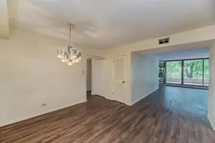 465 W Dominion Dr, Wood Dale, IL 60191 - Photo 4