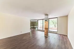 465 W Dominion Dr, Wood Dale, IL 60191 - Photo 8
