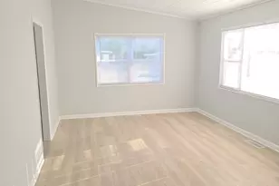 138 Algonquin St, Park Forest, IL 60466 - Photo 4